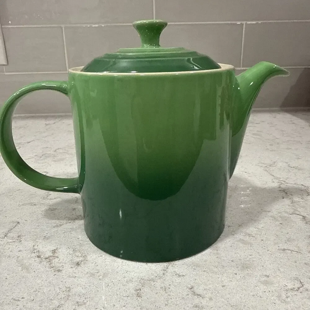 Le Creuset Medium Grand Teapot 1.3L 1.4QT BAMBOO Green Stoneware Glazed NEW
